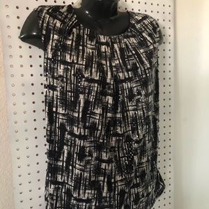 Alfani Woman 1X Sleeveless Top